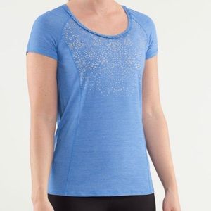 Lululemon Run Wild Short Sleeve Tech Shirt Size 4